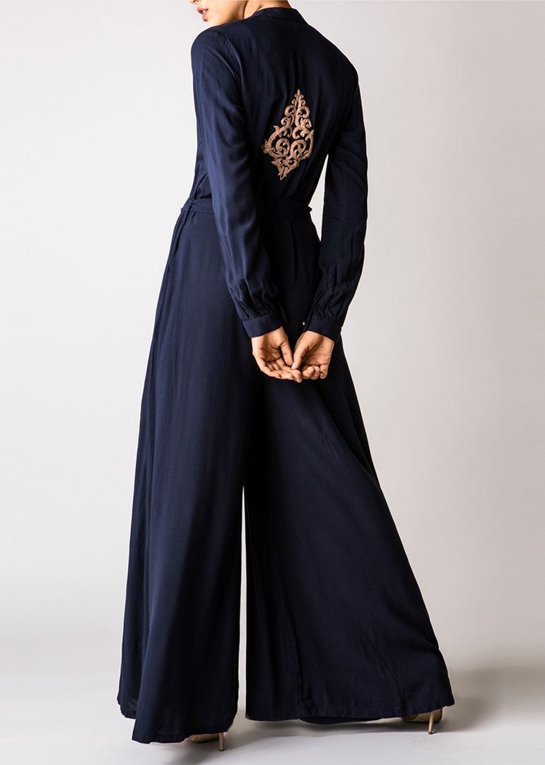 Tampil Lebih FABULOUS Dengan JUMPSUIT, Ini EMPAT Tip