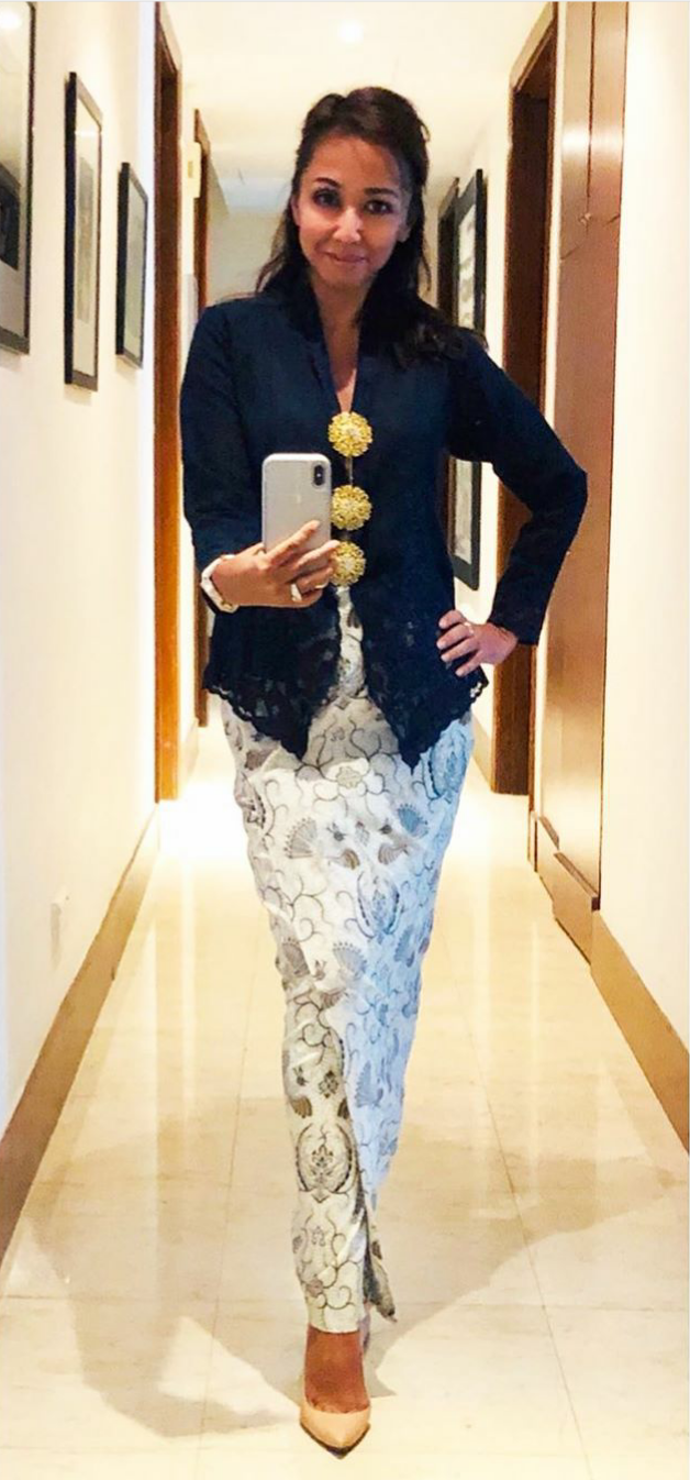 Identiti YAM TENGKU ZATASHAH, Tak Lekang Dengan Gaya 